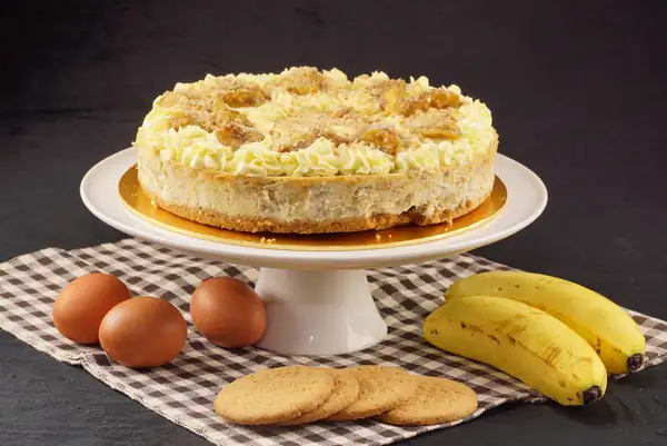Easy homemade banana cheesecake