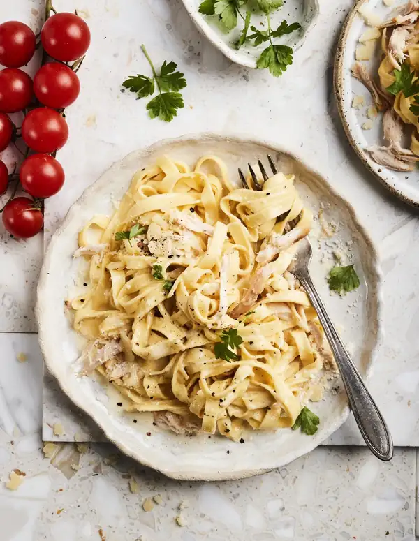 Broilerifettuccine