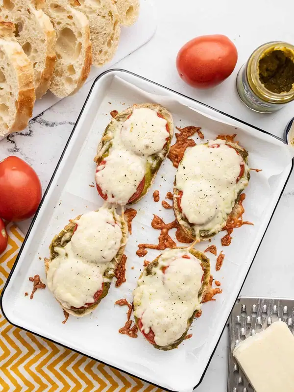 Pesto Cheese Toast Quick & Easy Side Dish