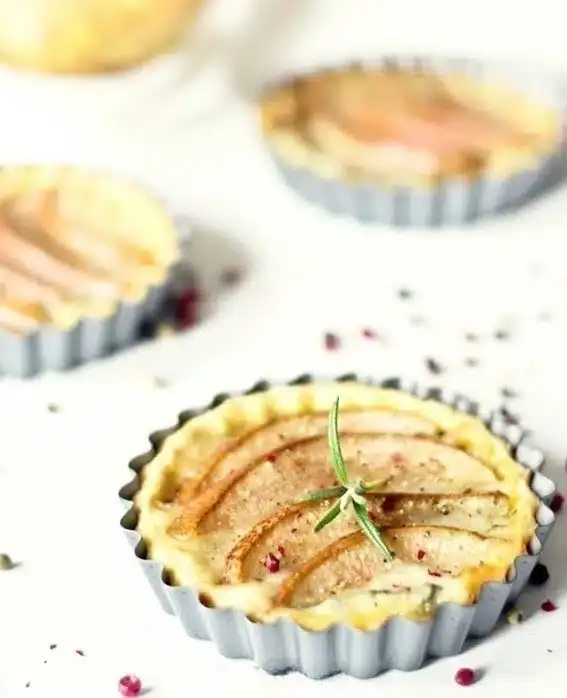 Pear & Gorgonzola Tartlets