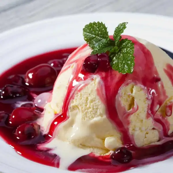 Glühwein Grütze - Mulled Wine Compote Dessert