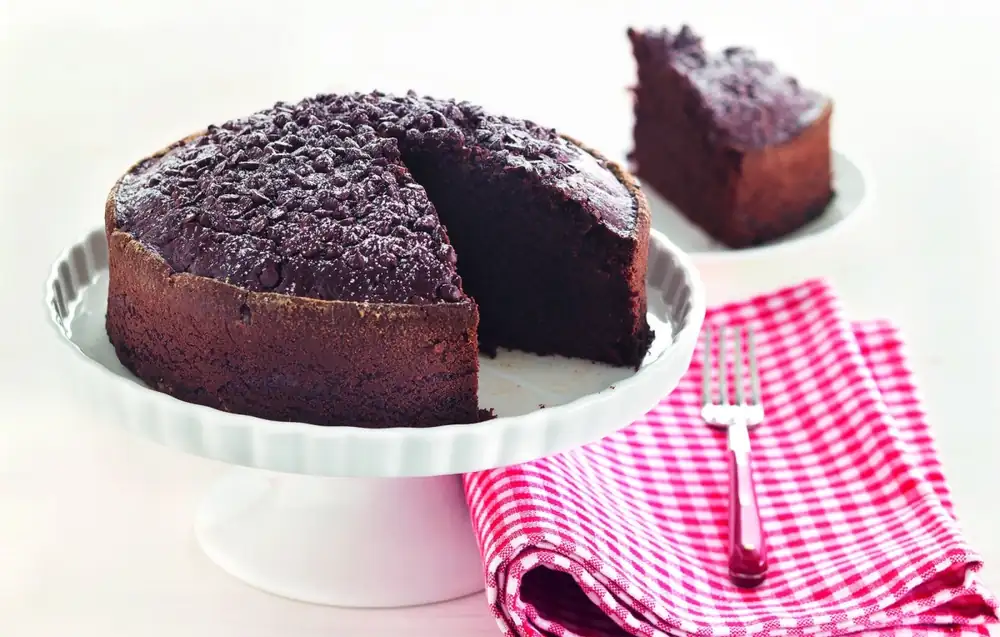 Chocolate and Pistachio Zucchini Cake