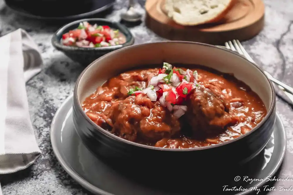 Bredie de frijol de azúcar del Cabo Malayo (Suiker boontjie bredie)