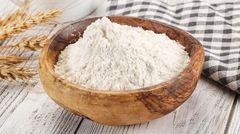 Bleached Vs Unbleached Flour: What's The Difference When Baking Cake?
