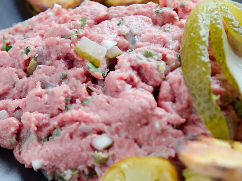 Filet américain (Belgian beef tartare)