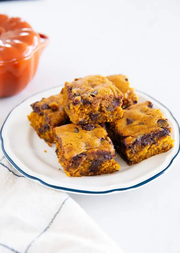Pumpkin Chocolate Chip Cake