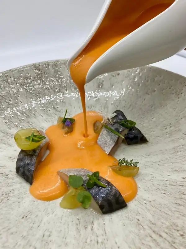Light salmorejo with smoked mackerel and piparras peppers