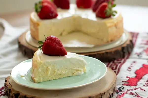 New York-Style Cheesecake (Gluten-Free Option)