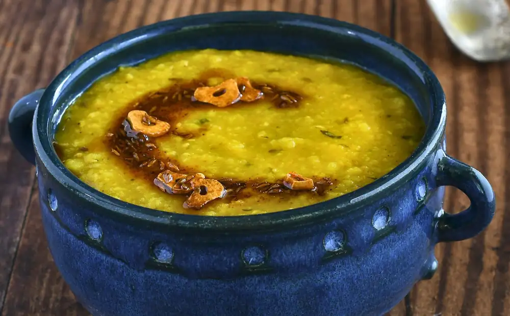 Red Lentil Dhal With Mint And Garlic