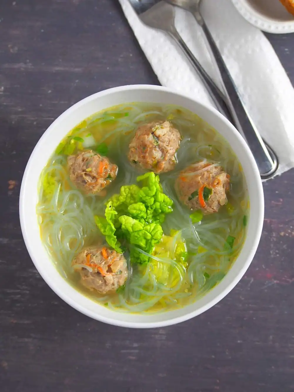 Sotanghon at Bola-Bola Soup