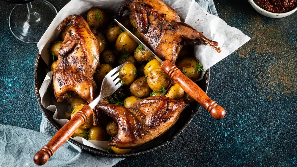 Grilled quail with potatoes