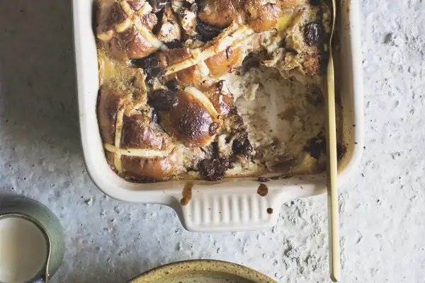 Custardy chocolate hot cross bun pudding