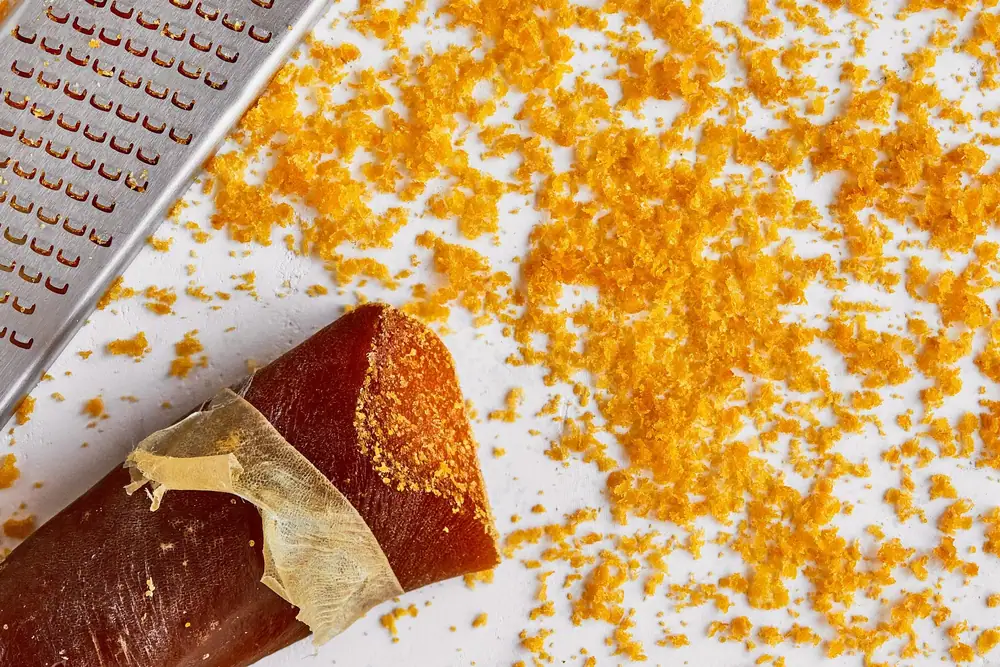 Las huevas de mújol, que alguna vez fueron un elemento básico de la costa de Carolina, están volviendo a causar sensación entre los chefs locales.