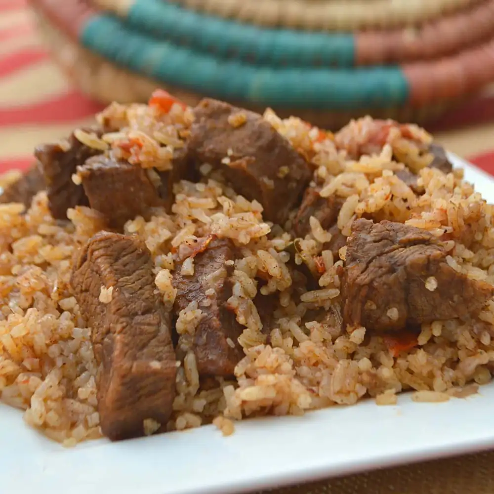 Skoudehkaris (rice and meat dish)