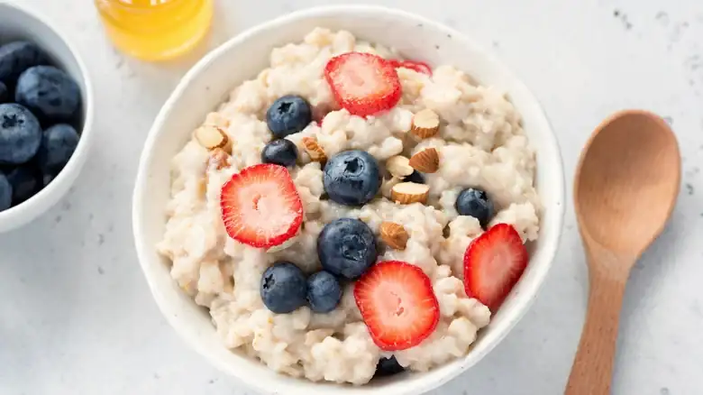 Oatmeal 101: What's The Difference Between Old-Fashioned Oats And Rolled Oats?