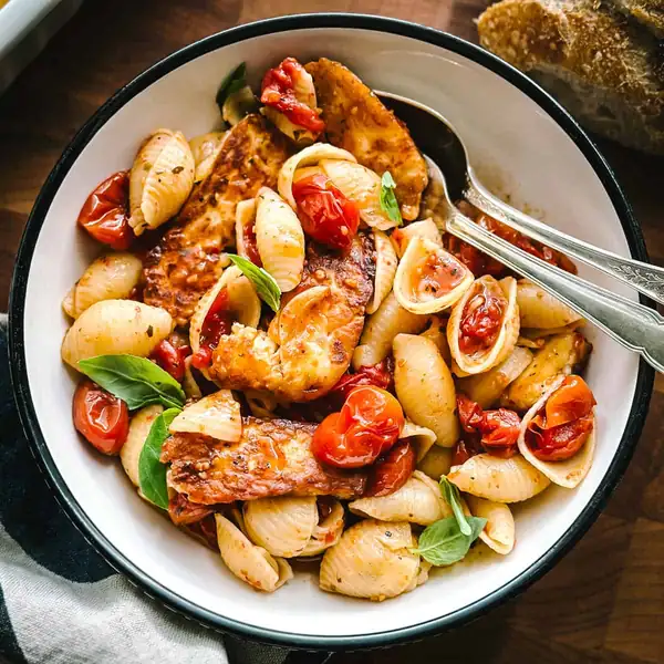 Quick Burst Tomato Pasta With Halloumi