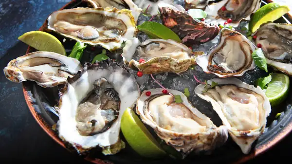 The Flavor Difference Between Pacific And Atlantic Oysters
