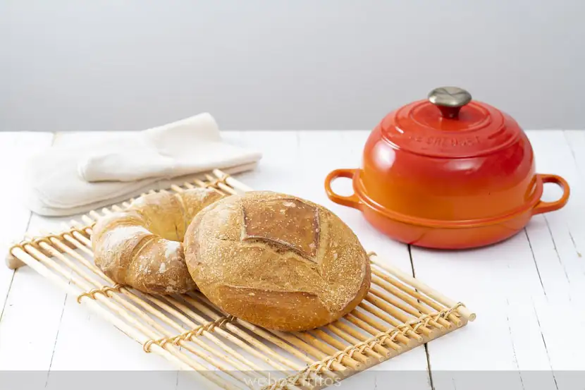 Cocotte for baking bread, a fantasy