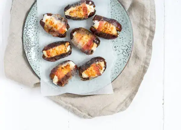 Dates with bacon and goat cheese