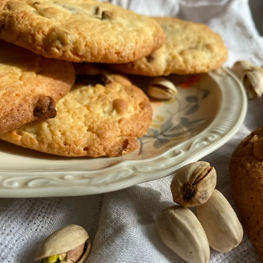 Pistachio-Cashew Cookies