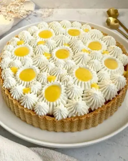Modern tart with carrots, almonds, ricotta and lemon 🌼