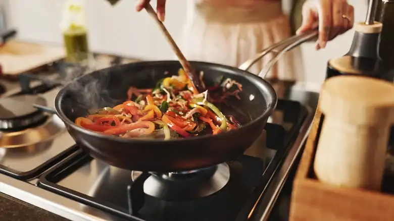 The Absolute Worst Type Of Oil For Stir-Frying
