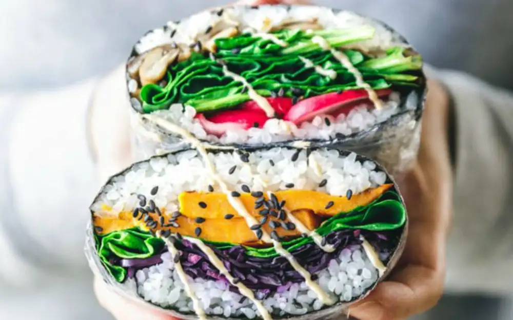 Mejora tus habilidades con el sushi con estas recetas a base de plantas