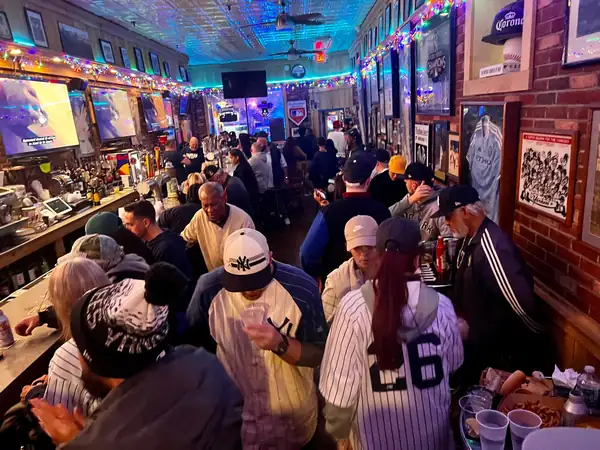 For Yankees Fans, This Bronx Bar Is the Place to Be