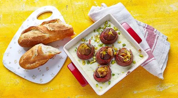 Higos al horno con crema de queso azul