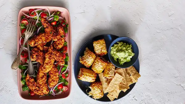 Cómo preparar este pollo fajita con queso y maíz con salsa de tomate con dos meses de anticipación