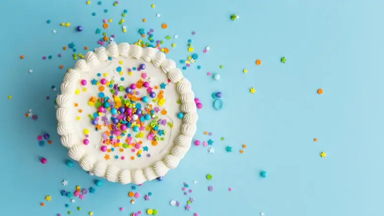 The Vending Machine That Serves Up Cans Of Cake (And Where You Can Find One)