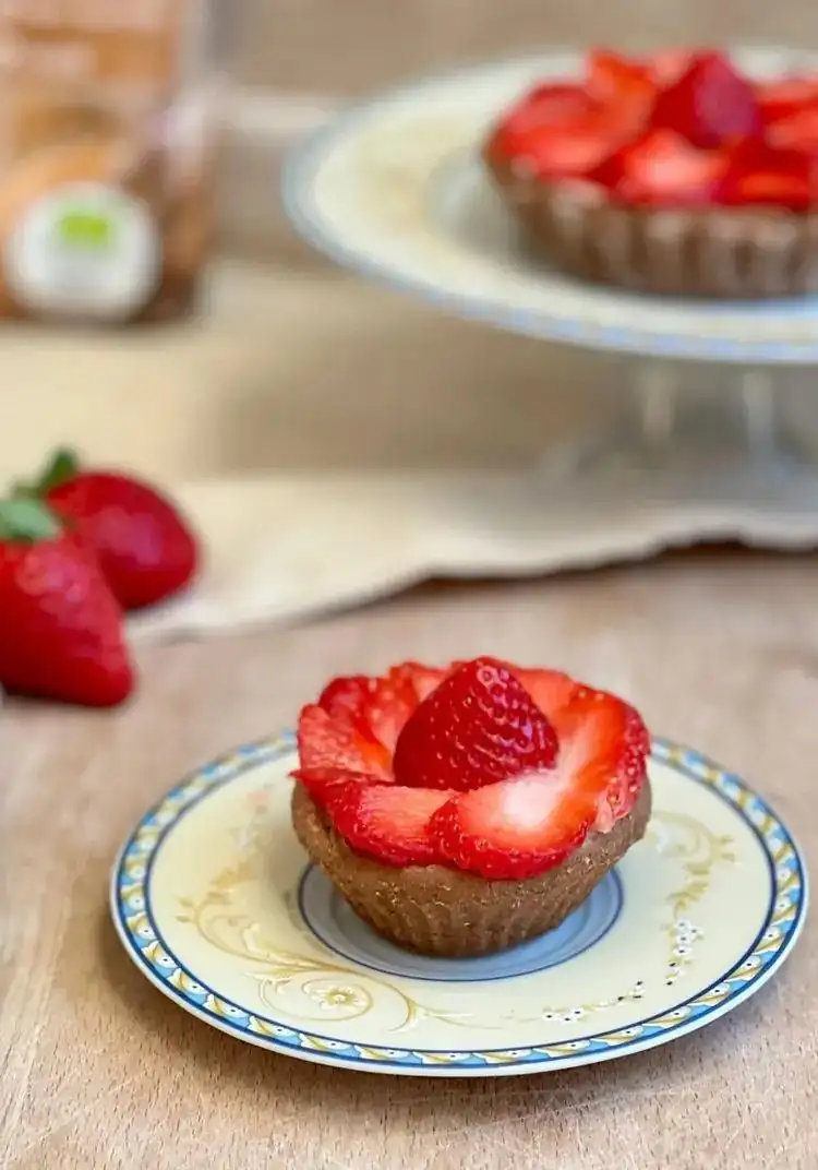 🌹STRAWBERRY TART with YOGURT SHORTCRUST 🌹