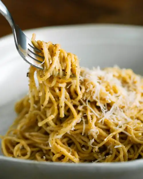 Cacio e Pepe Noodles