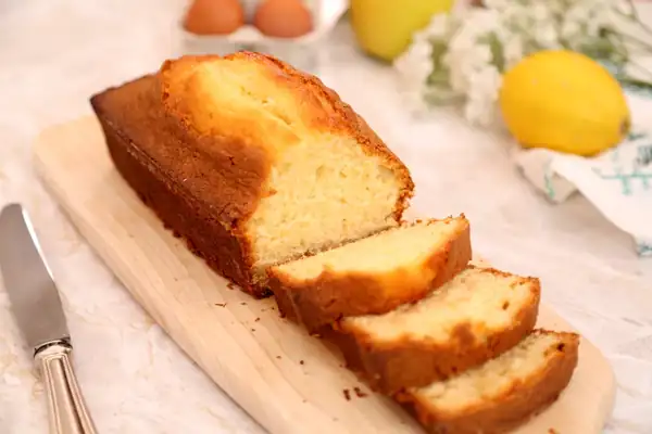 Yogurt cake: the best recipe