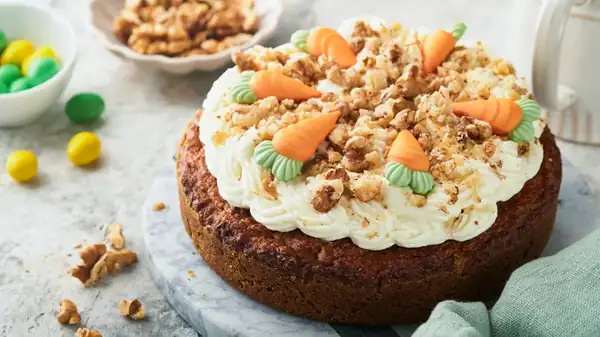 The Two Ingredients You Should Toast For The Ultimate Carrot Cake