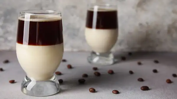 Bombón de café español con una delicada capa de leche
