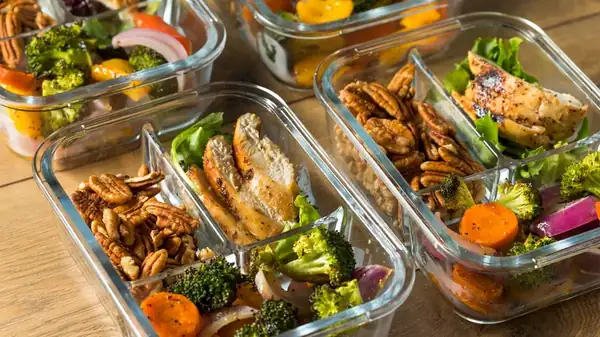 The 2-Second Fix To Take Some Of The Struggle Out Of Salad Prep