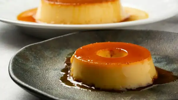 Homemade flan with grandma's recipe: the perfect dessert for your Mexican Night