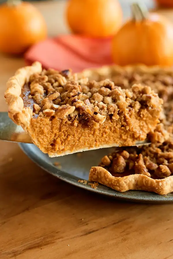 Your Thanksgiving Menu Needs this Ultimate Pumpkin Pie