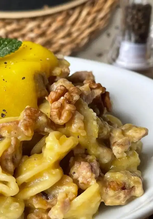 ORECCHIETTE WITH POTATO CREAM, saffron, sausage and walnuts