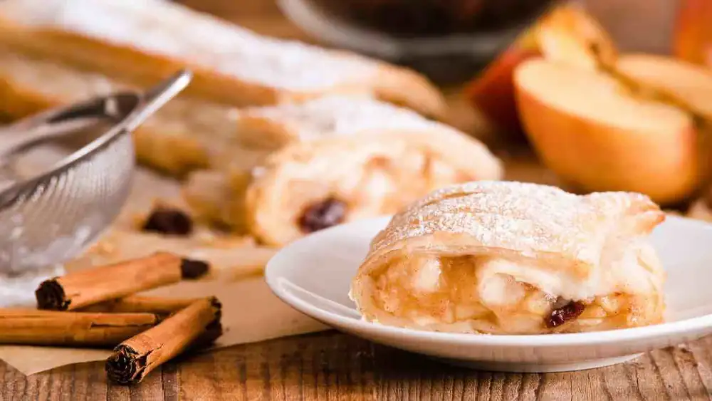 Un excelente consejo para empezar el día: prepara strudel de manzana en 10 minutos, mejor que los croissants de la cafetería