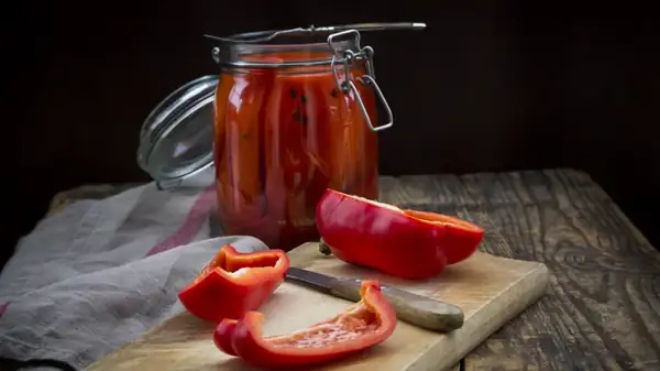 Are Pimentos And Roasted Red Peppers The Same Thing?