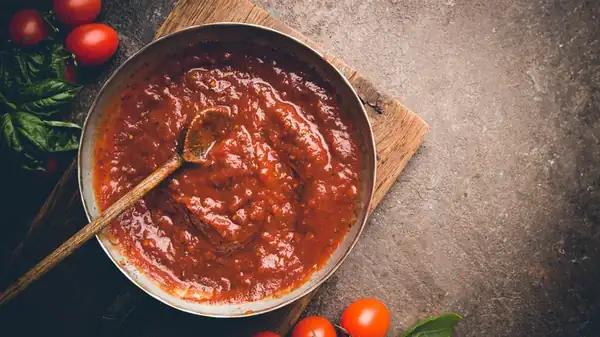 Giving Tomato Sauce An Umami Boost Only Takes One Ingredient