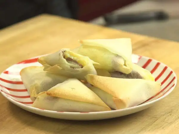 Raclette-style samosas