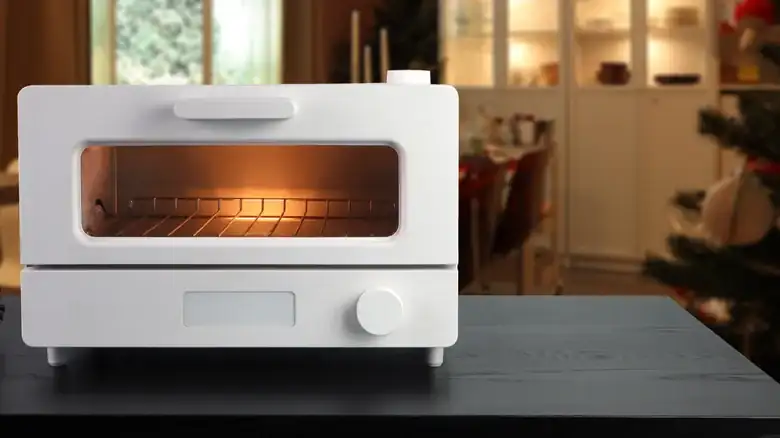 12 Biggest Mistakes People Make When Using A Toaster Oven