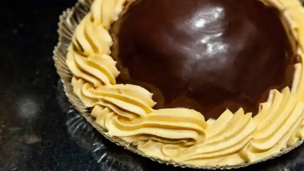 The Cannonata from Antonini Pastry Shop / One Hundred Things to Eat in Rome