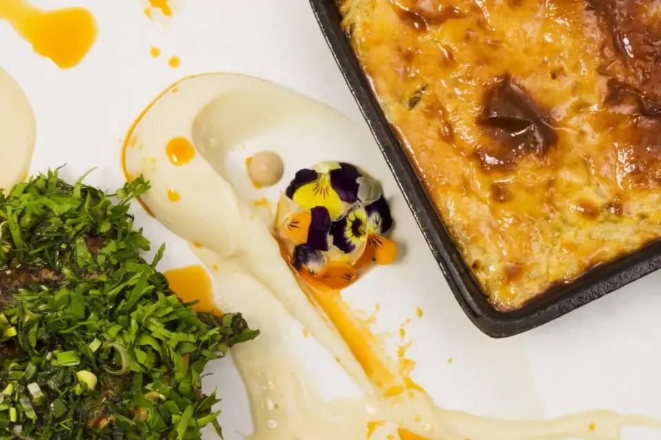 Pierna de cordero búlgaro al horno con arroz