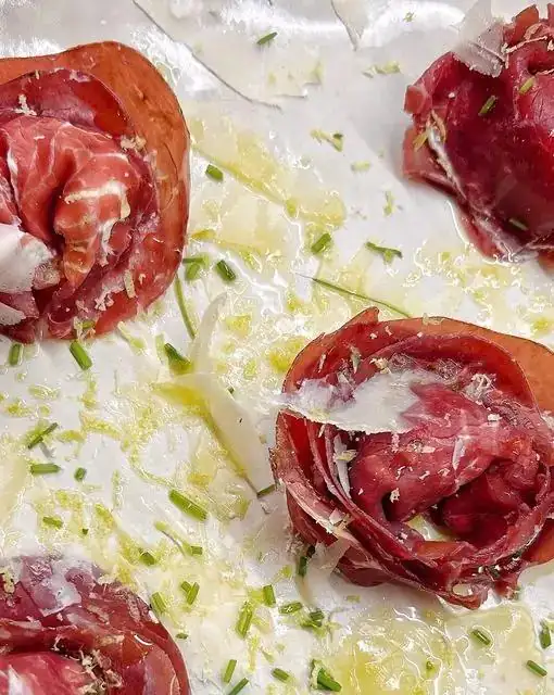 Bresaola tortelli with a bergamot flavor