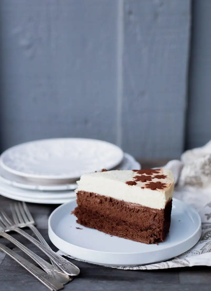 Pastel de tres chocolates - La cocina chilena de Pilar Hernández