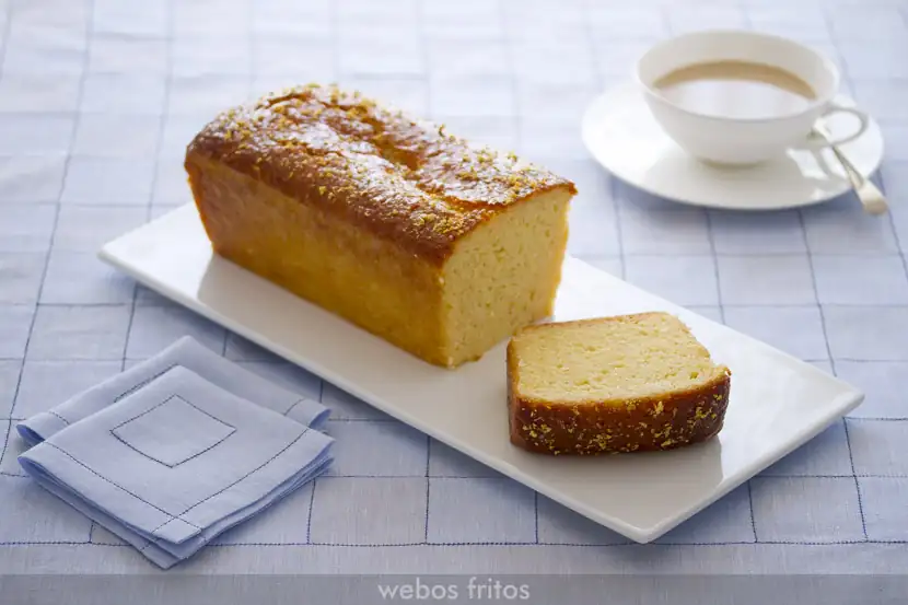 Lemon cake for gourmets